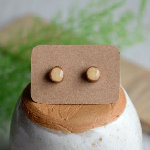 Miniaturowe kolczyki na srebrnych sztyftach Miniaturowe kolczyki na srebrnych sztyftach