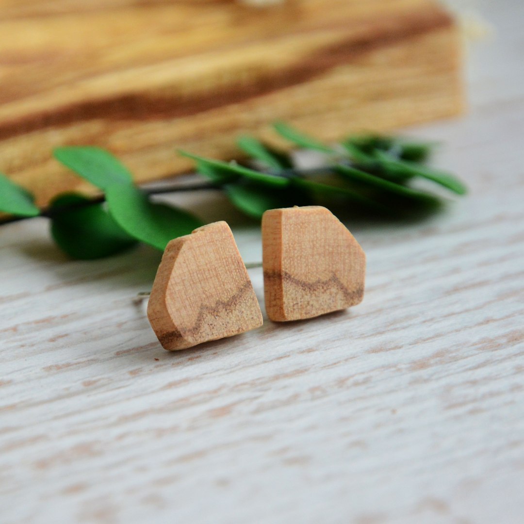 Kolczyki z pachnącego drewna palo santo Kolczyki z pachnącego drewna palo santo