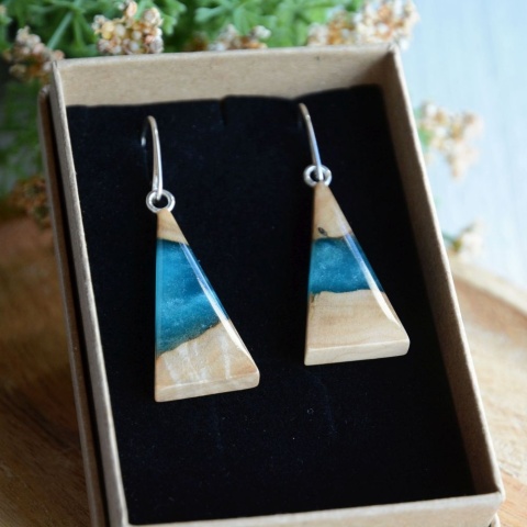 Kolczyki wiszące handmade trójkątne Kolczyki wiszące handmade trójkątne