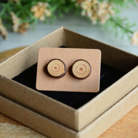 Proste wkrętki drewniane