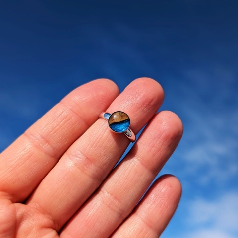 Bękitny pierścionek