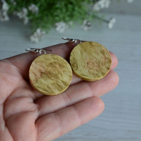 Duże kolczyki wiszące