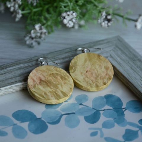 Duże kolczyki z drewna