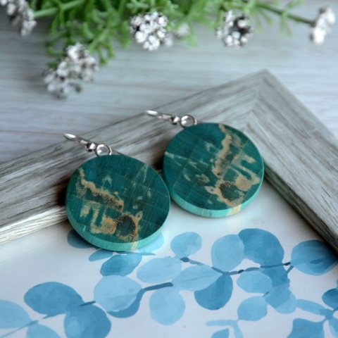 Ciemnozielone kolczyki wiszące XL z drewna