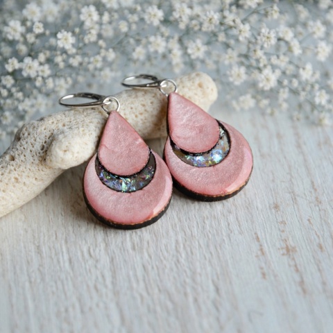 Różowe kolczyki wiszące