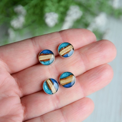 Niebieskie kolczyki z drewnem handmade