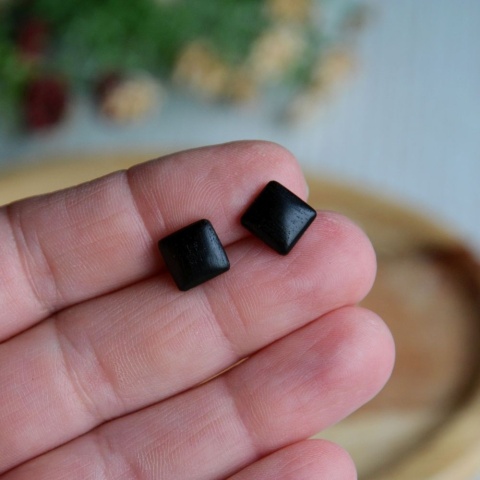 Ręcznie wykonane czarne kolczyki