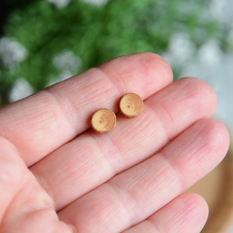 Kolczyki z drewna wkrętki