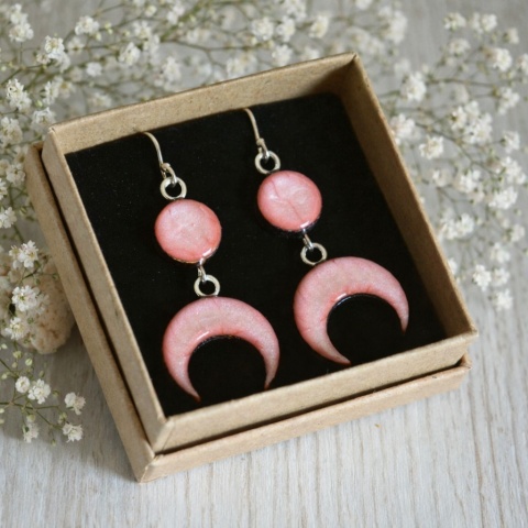 Kolczyki malowane na drewnie