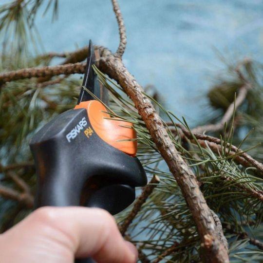 Sekator Fiskars do cięcia gałęzi Sekator Fiskars do cięcia gałęzi